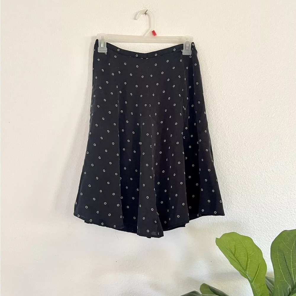 VINTAGE Valerie Stevens black floral flared A line 100% Silk Black Skirt size 2P